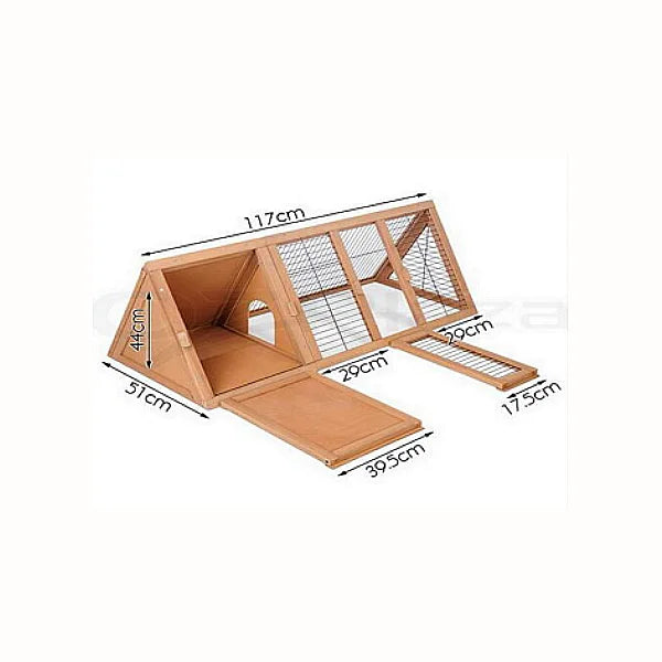 Cage triangulaire en bois pour lapin — extérieur