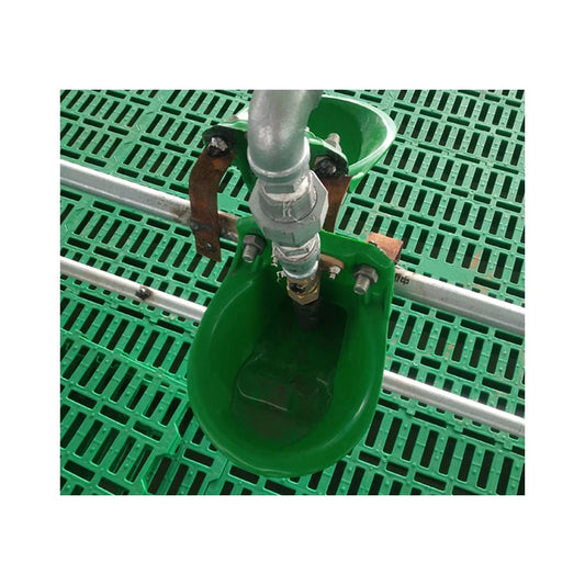 Abreuvoir automatique pour volailles et chèvres
