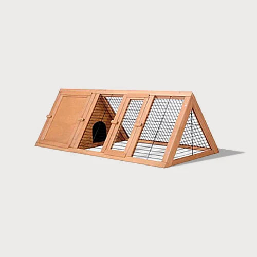 Cage triangulaire en bois pour lapin — extérieur
