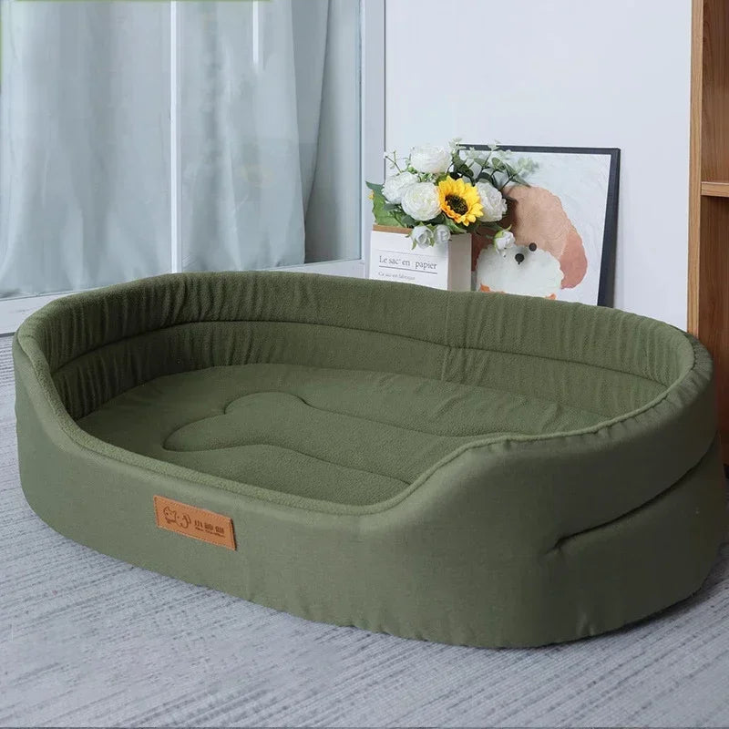 Lit carré douillet pour chien — Tissu corail, lavable