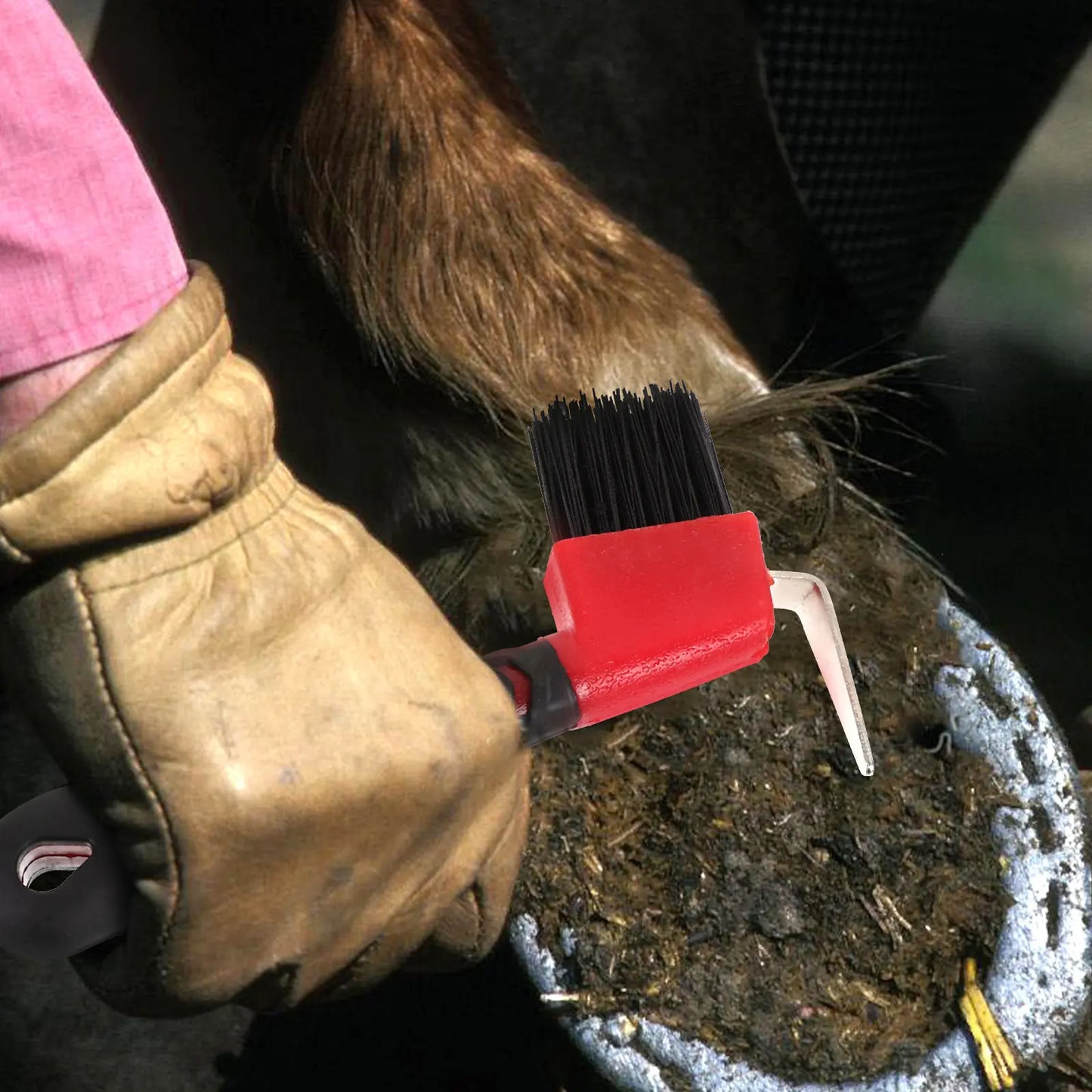 Cure-ongles en acier inoxydable avec brosse à poils en nylon et poignée caoutchoutée pour le toilettage des chevaux, outils d'entretien des sabots