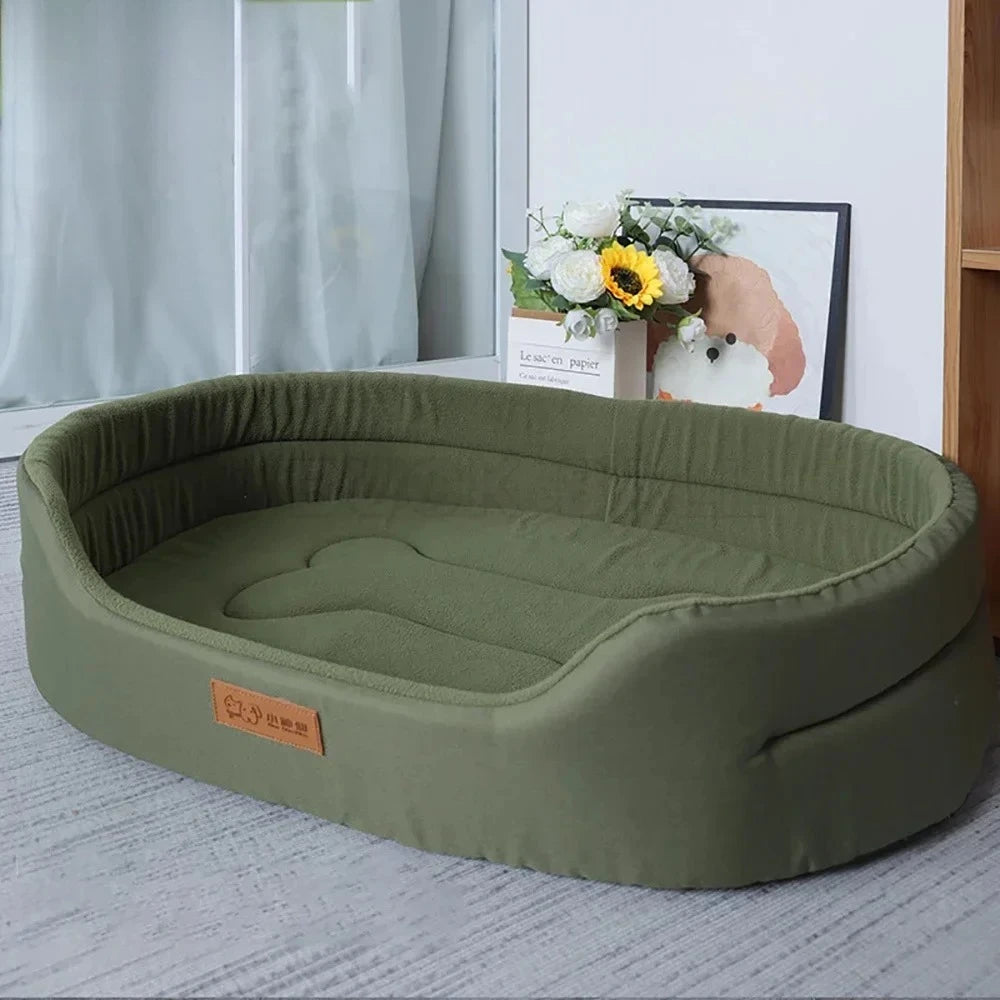 Lit carré douillet pour chien — Tissu corail, lavable